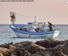 Bateau de pêche en mer