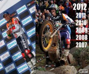 Puzzle Toni Bou champion du monde du trial 2012